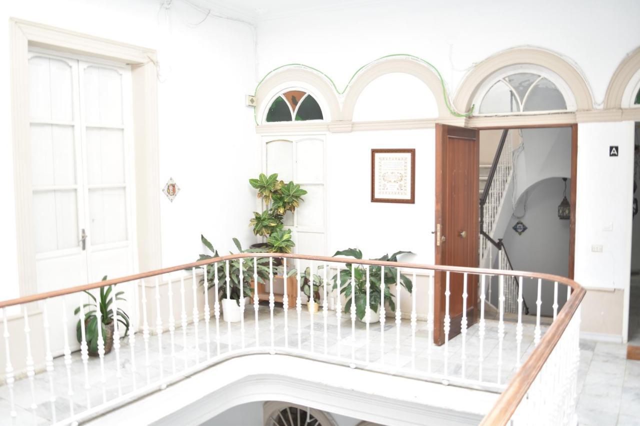 Apartamentos Veedor Cádiz Exterior foto